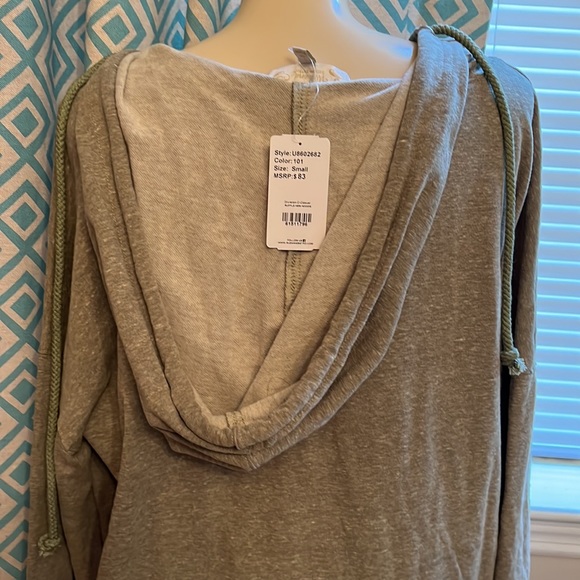 NWT trendy green ruffle hoodie SZ S - Picture 4 of 6